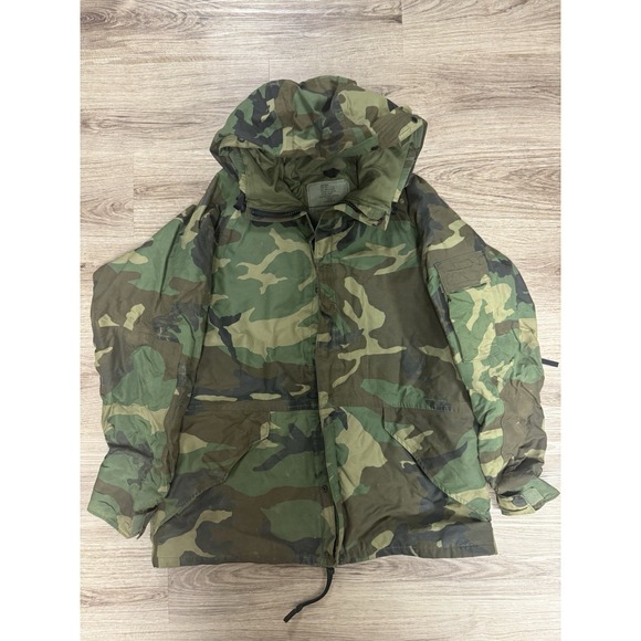US‎ Military Gore-Tex Woodland Camo Cold Weather Parka Jacket Large R ECWCS - Picture 1 of 7